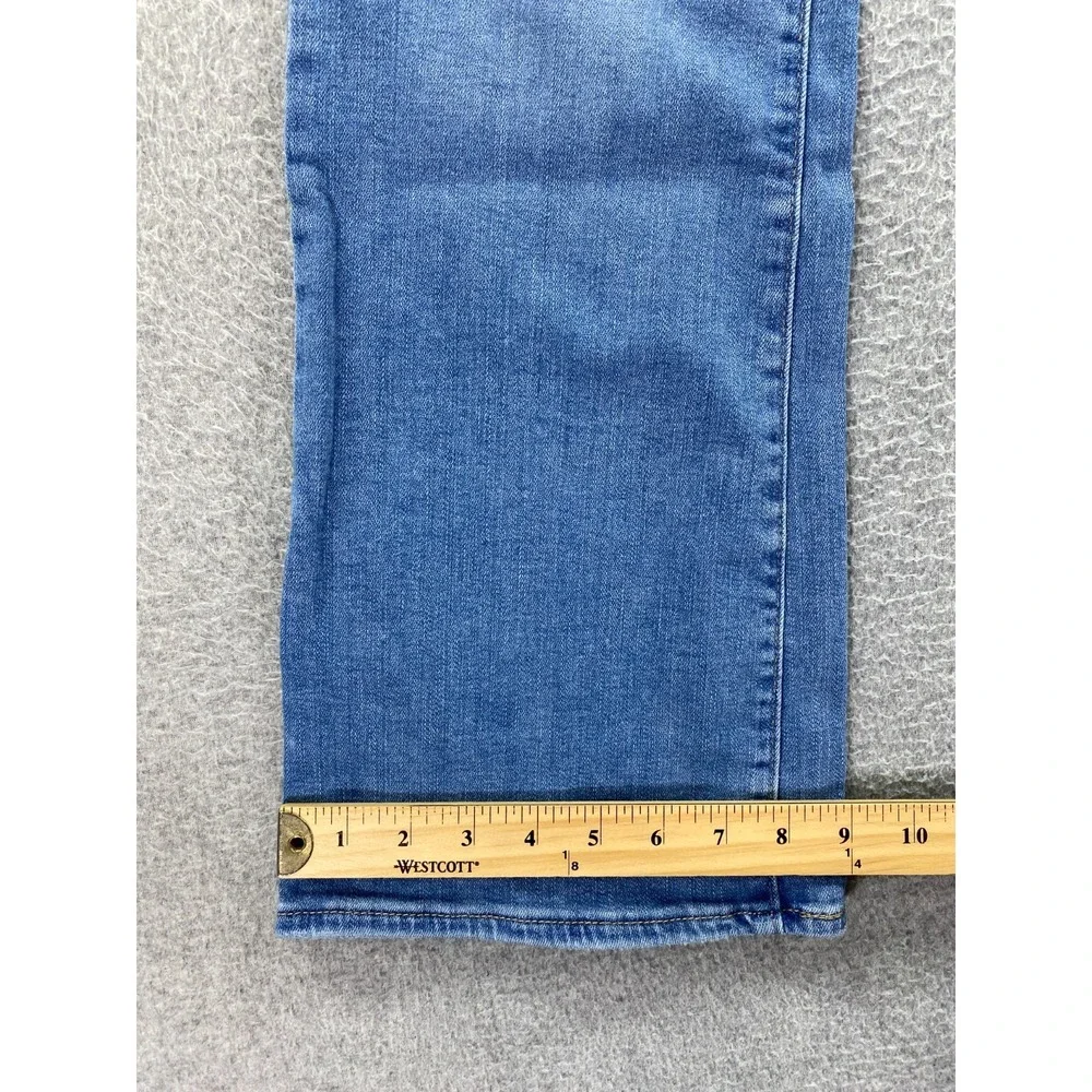 Levis please be